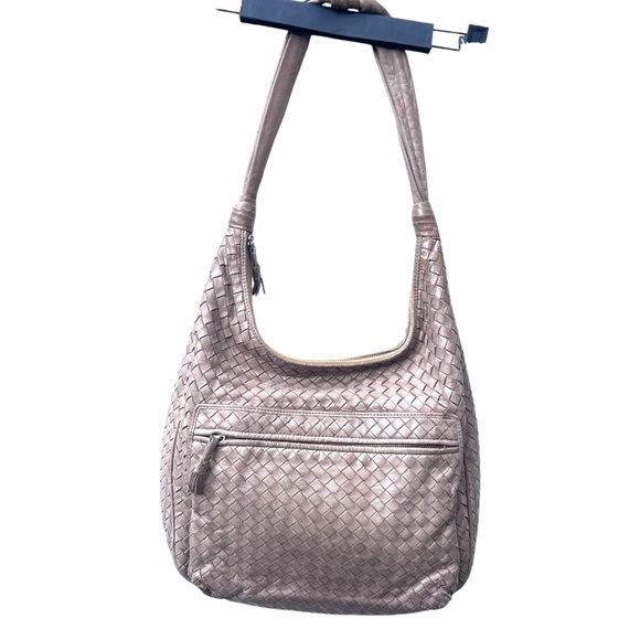BOTTEGA Veneta intreciacco braided leather shoulder bag beige tanauthentic